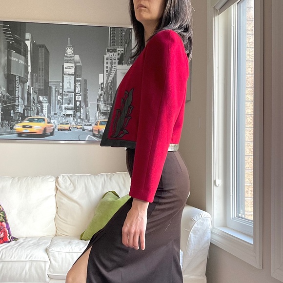 Vintage Open front burgundy wool cropped jacket with applique - Picture 4 of 14